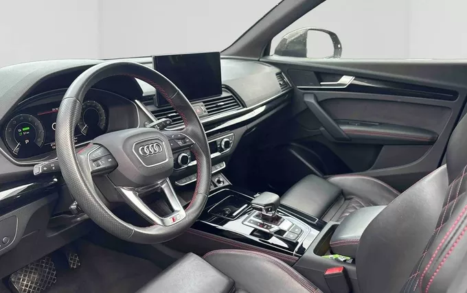 AUDI Q5 50 TFSIe 299 S tronic 7 Quattro S line photo 18 2130881