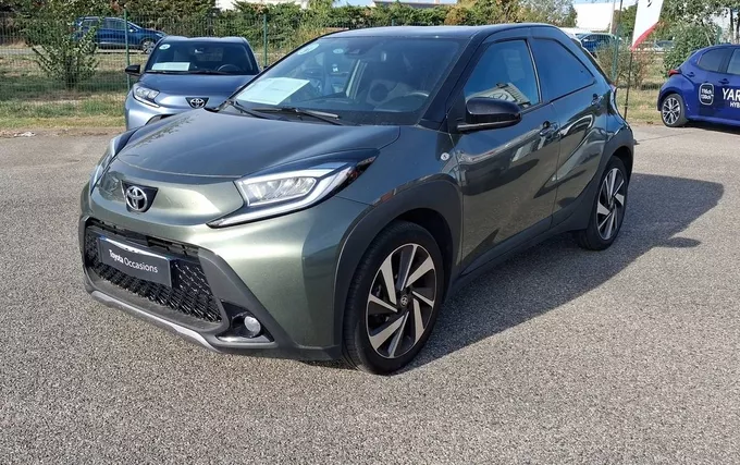 TOYOTA AYGO X 1.0 VVT-i 72 Collection extérieur trois quart avant gauche 1103867