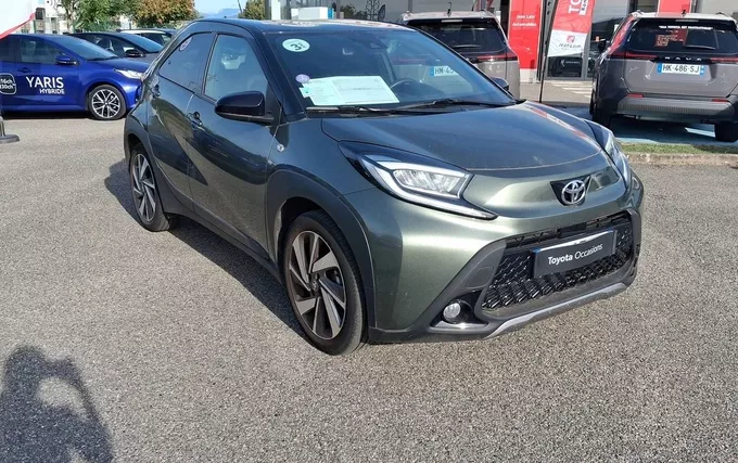 TOYOTA AYGO X 1.0 VVT-i 72 Collection extérieur trois quart avant droit 1103867