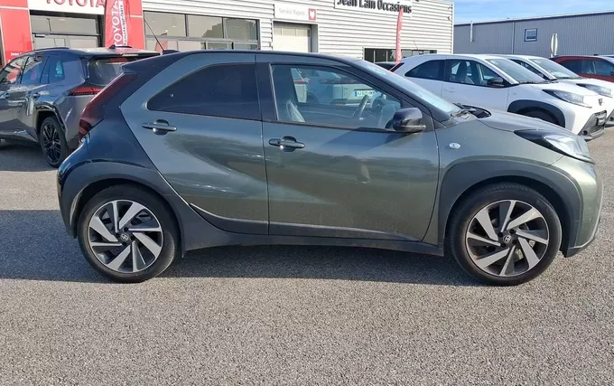 TOYOTA AYGO X 1.0 VVT-i 72 Collection extérieur côté droit 1103867