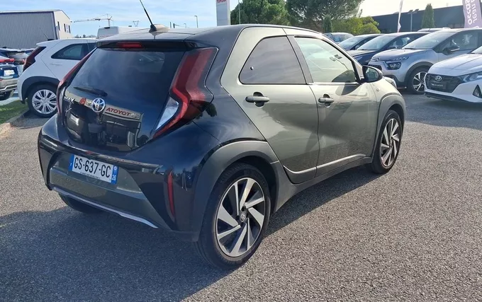 TOYOTA AYGO X 1.0 VVT-i 72 Collection extérieur trois quart arrière droit 1103867