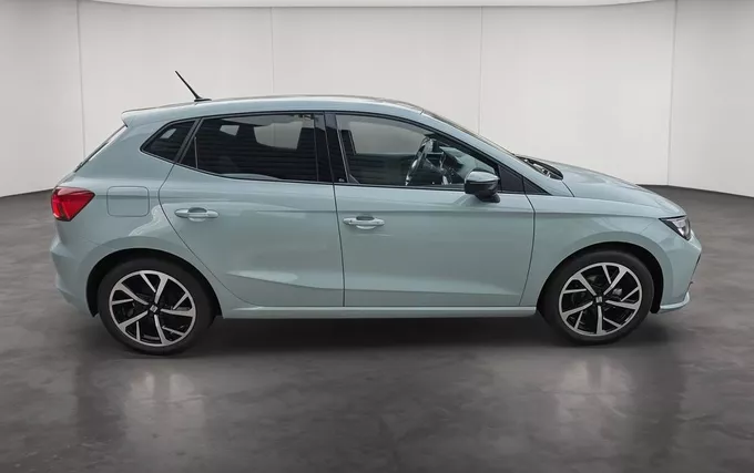 SEAT IBIZA 1.0 TSI 95 ch S/S BVM5 FR extérieur côté droit 1380