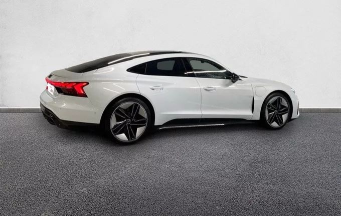 AUDI E-TRON GT 476 ch quattro Extended extérieur côté droit 2113382