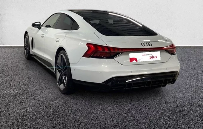 AUDI E-TRON GT 476 ch quattro Extended extérieur trois quart arrière gauche 2113382