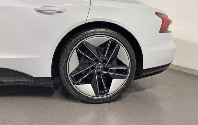 AUDI E-TRON GT 476 ch quattro Extended photo 9 2113382