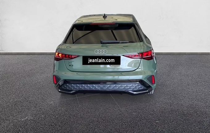 AUDI A3 Sportback TFSI e Hybride rechargeable 204 S tronic 6 S line extérieur arrière 6049