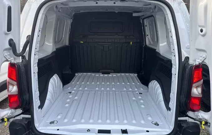 CITROEN BERLINGO VAN M 600KG PURETECH 110 S&S BVM6 extérieur arrière 944276