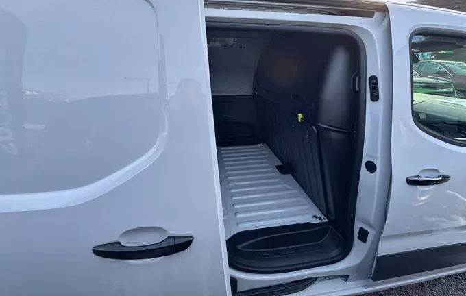 CITROEN BERLINGO VAN M 600KG PURETECH 110 S&S BVM6 photo 12 944276