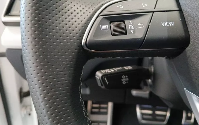 AUDI Q5 35 TDI 163 S tronic 7 S line photo 11 2133078