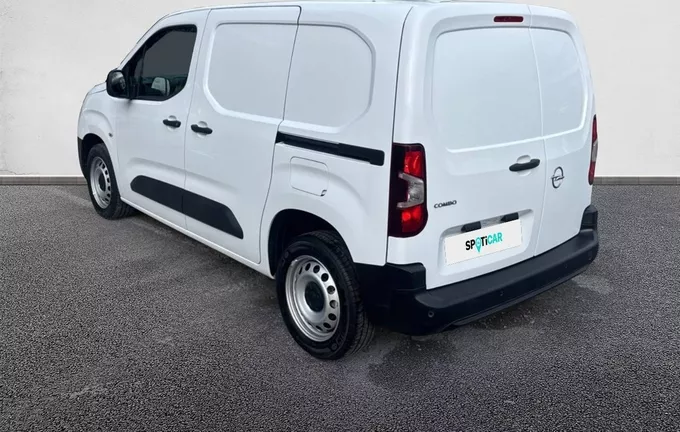 OPEL COMBO CARGO M 950 KG BLUEHDI 100 S&S BVM6 extérieur trois quart arrière gauche 946579