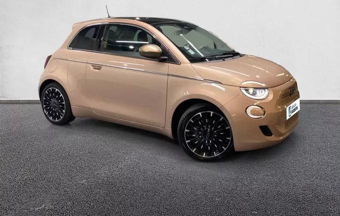 FIAT 500 3+1 e 118 ch Icône Plus extérieur trois quart avant droit 2131603