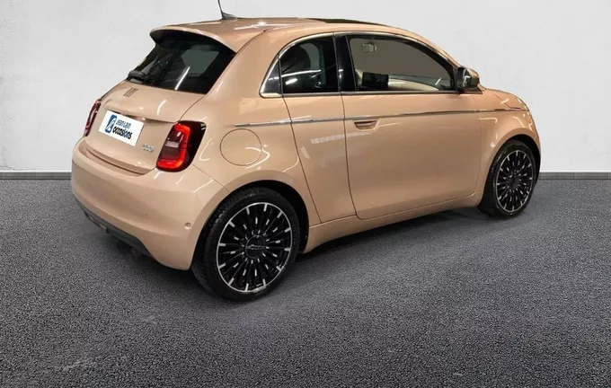 FIAT 500 3+1 e 118 ch Icône Plus extérieur trois quart arrière droit 2131603