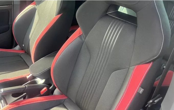 SKODA KAMIQ 1.0 TSI Evo 110 ch DSG7 Monte-Carlo extérieur trois quart arrière droit 560617