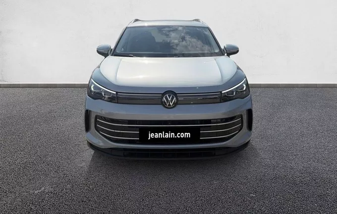 VOLKSWAGEN TIGUAN 1.5 eTSI 150ch DSG7 Elegance extérieur avant 5302