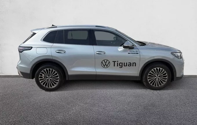 VOLKSWAGEN TIGUAN 1.5 eTSI 150ch DSG7 Elegance extérieur côté droit 5302