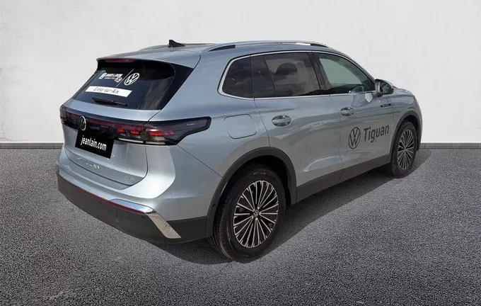 VOLKSWAGEN TIGUAN 1.5 eTSI 150ch DSG7 Elegance extérieur trois quart arrière droit 5302