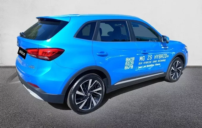 MG ZS 1.5 L Hybrid+ 197 ch Luxury extérieur trois quart arrière droit 8508