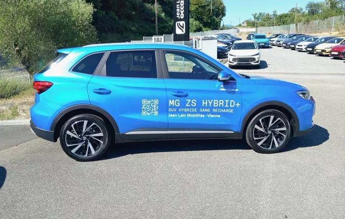 MG ZS 1.5 L Hybrid+ 197 ch Luxury photo 22 8508