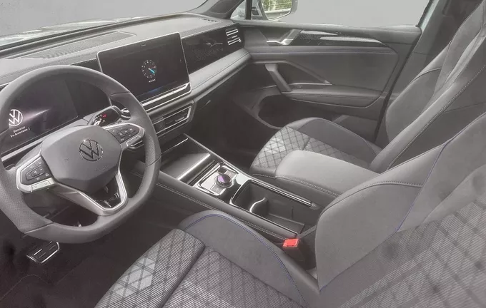 VOLKSWAGEN TIGUAN 1.5 eHybrid 272ch DSG6 R-Line photo 11 7733