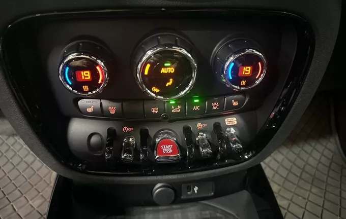 MINI CLUBMAN Cooper S 178 ch DKG7 photo 14 2130296