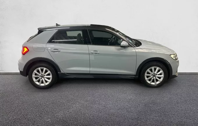 AUDI A1 Citycarver 30 TFSI 110 ch S tronic 7 Design extérieur côté droit 2125065