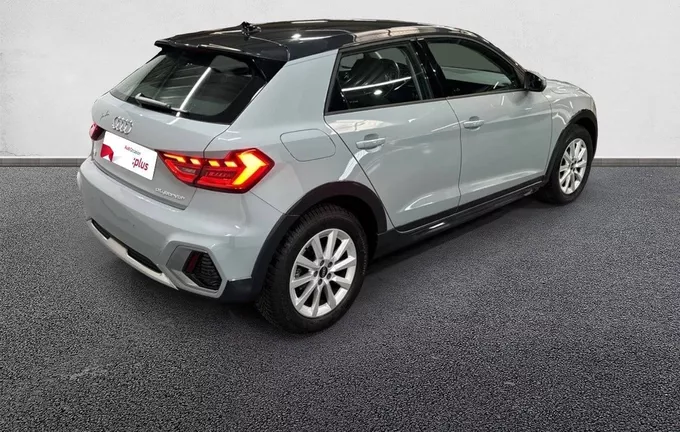 AUDI A1 Citycarver 30 TFSI 110 ch S tronic 7 Design extérieur trois quart arrière droit 2125065
