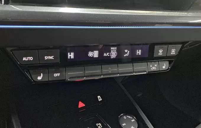 AUDI Q4 E-TRON 45 285 ch 82 kWh photo 14 2125511