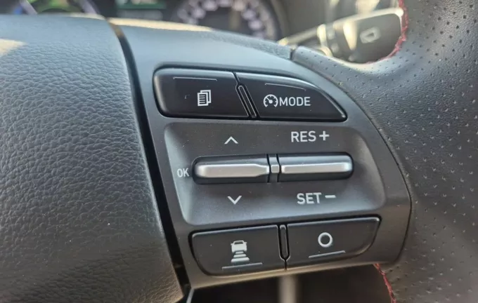 HYUNDAI KONA 1.6 GDi Hybrid Executive photo 12 13923