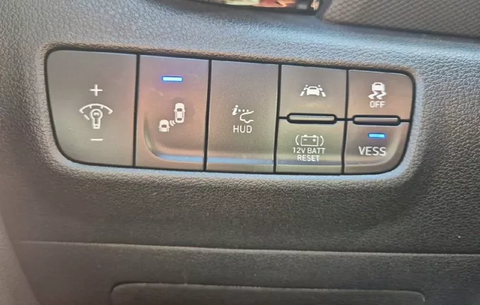 HYUNDAI KONA 1.6 GDi Hybrid Executive photo 19 13923