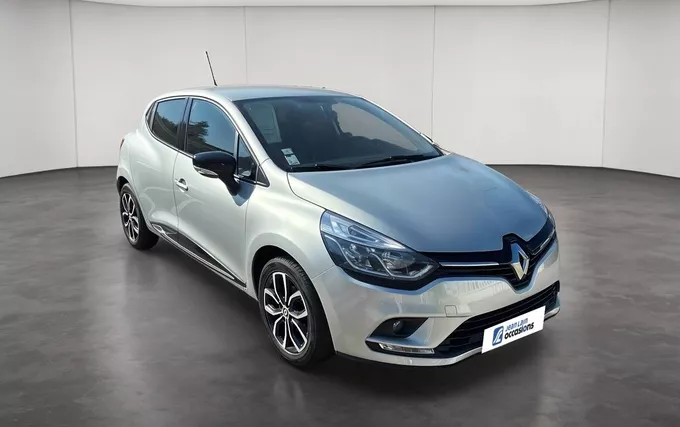 RENAULT CLIO TCe 90 E6C Business extérieur trois quart avant droit 2132093