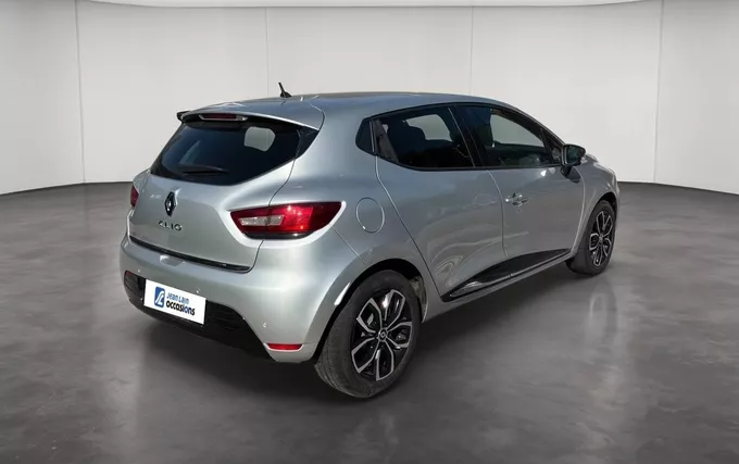 RENAULT CLIO TCe 90 E6C Business extérieur trois quart arrière droit 2132093