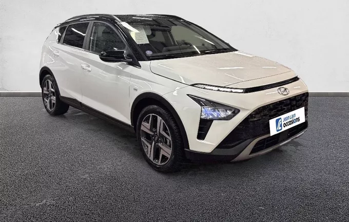 HYUNDAI BAYON 1.0 T-GDi 100 DCT-7 Hybrid 48V Executive extérieur trois quart avant droit 13534