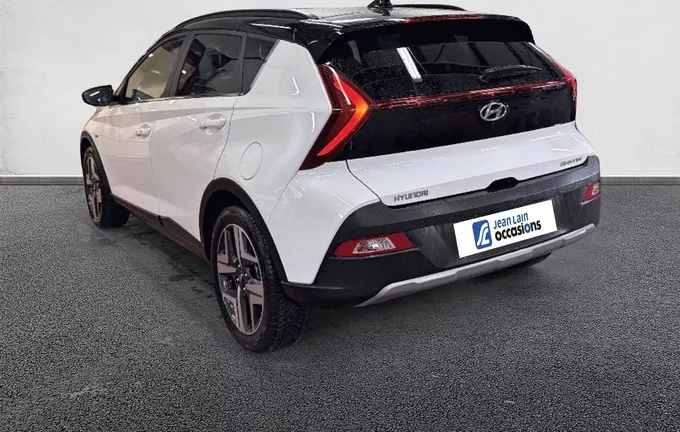 HYUNDAI BAYON 1.0 T-GDi 100 DCT-7 Hybrid 48V Executive extérieur trois quart arrière gauche 13534