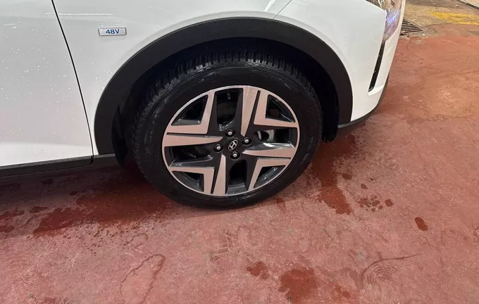 HYUNDAI BAYON 1.0 T-GDi 100 DCT-7 Hybrid 48V Executive photo 9 13534