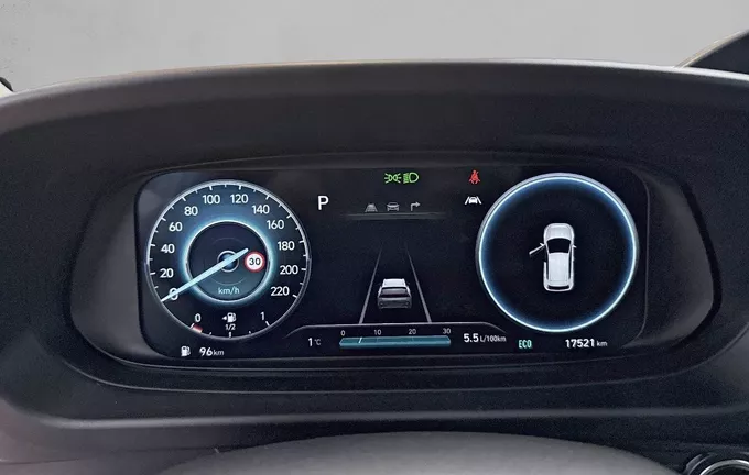 HYUNDAI BAYON 1.0 T-GDi 100 DCT-7 Hybrid 48V Executive photo 19 13534