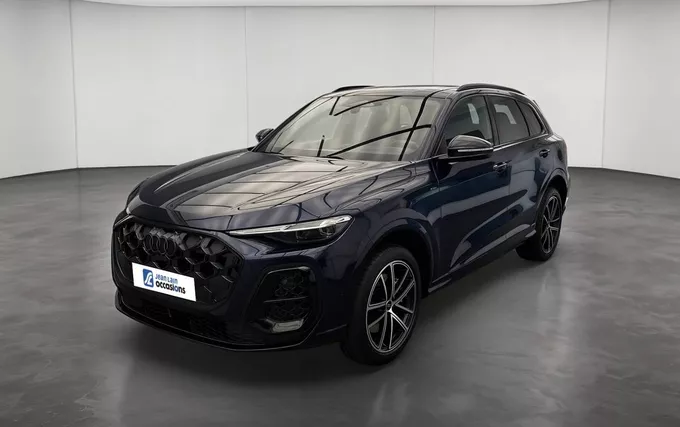 AUDI Q5 e-hybrid 299 ch S tronic 7 Quattro S line extérieur trois quart avant gauche 5748