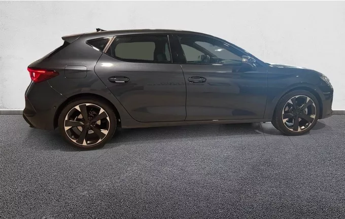 CUPRA LEON 1.5 eTSI 150 ch DSG7 V extérieur côté droit 2130698