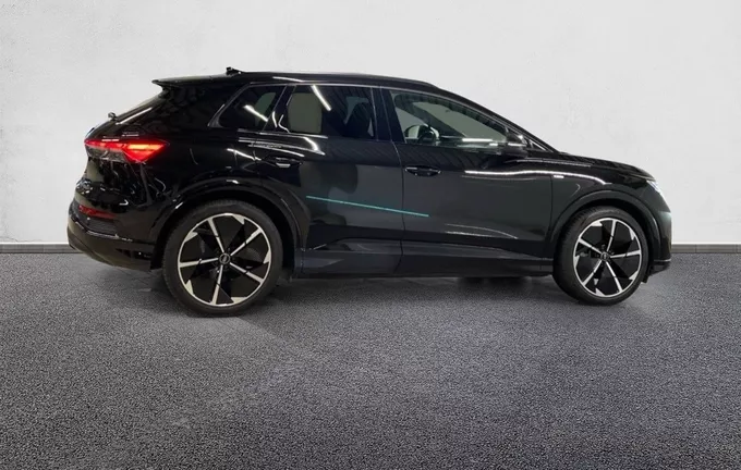 AUDI Q4 E-TRON 45 285 ch 82 kWh S line extérieur côté droit 2127388