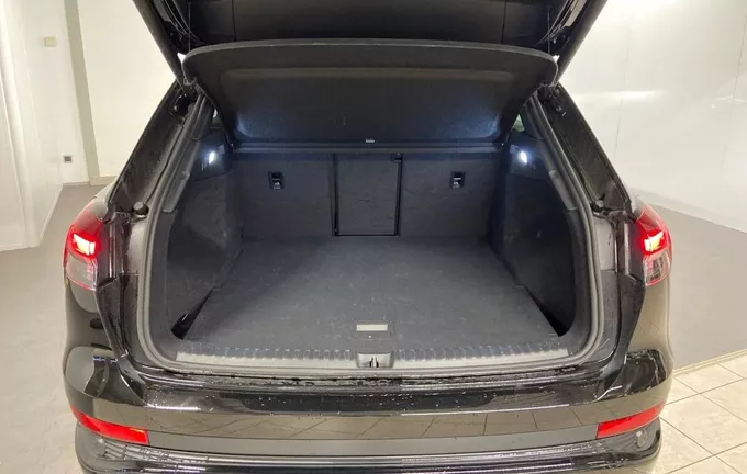 AUDI Q4 E-TRON 45 285 ch 82 kWh S line photo 10 2127388