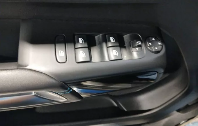 CITROEN C5 AIRCROSS PureTech 130 S&S EAT8 Shine photo 20 946560