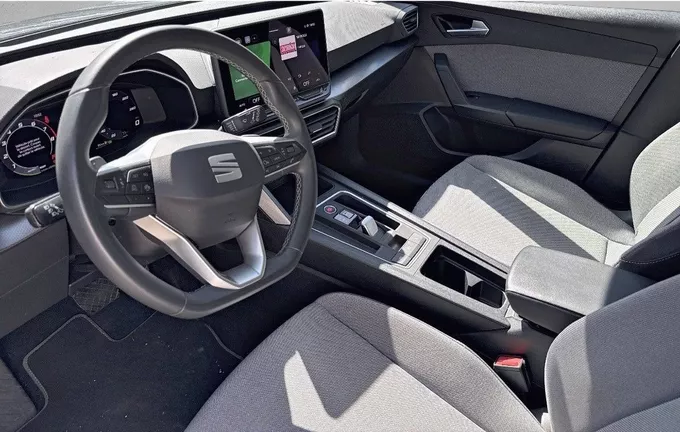 SEAT LEON 1.5 eTSI Hybrid 115 DSG7 Business photo 13 2128060