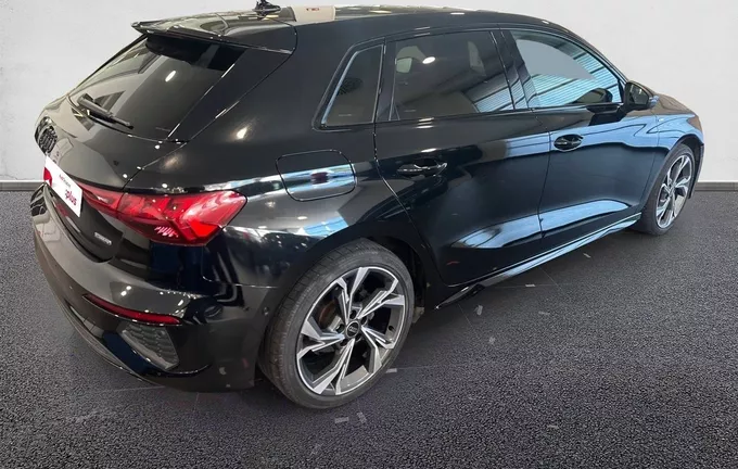 AUDI A3 Sportback 40 TDI 200 S tronic 7 Quattro S Line extérieur trois quart arrière droit 2131636