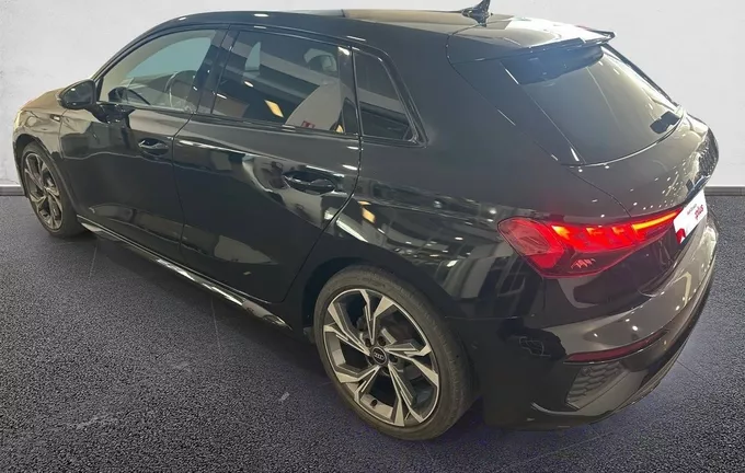AUDI A3 Sportback 40 TDI 200 S tronic 7 Quattro S Line extérieur trois quart arrière gauche 2131636
