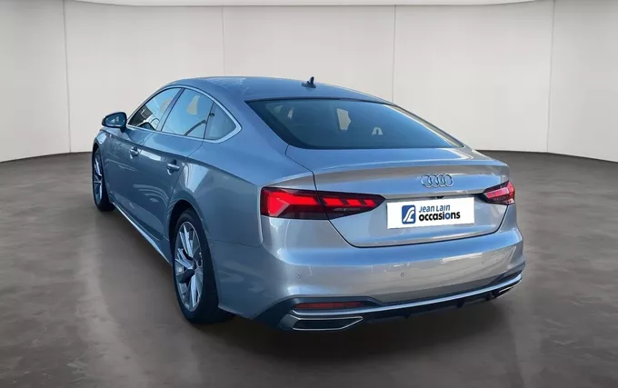 AUDI A5 Sportback 40 TDI 204 S tronic 7 Design extérieur trois quart arrière gauche 2132888