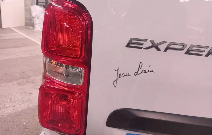 PEUGEOT EXPERT FOURGON EXPERT FGN M BLUEHDI 180 S&S EAT8 photo 17 944042