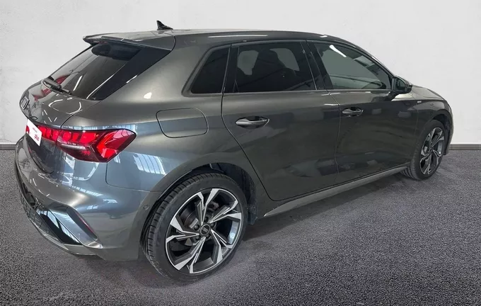 AUDI A3 Sportback TFSI Mild Hybrid 116 S tronic 7 S line extérieur trois quart arrière droit 2129736