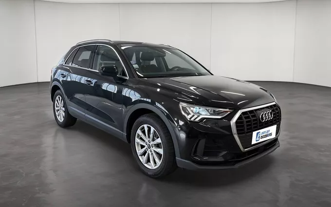 AUDI Q3 35 TFSI 150 ch S tronic 7 Design extérieur trois quart avant droit 2132745