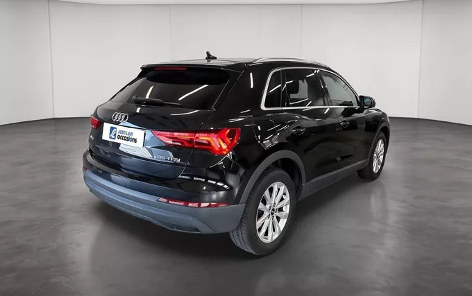 AUDI Q3 35 TFSI 150 ch S tronic 7 Design extérieur trois quart arrière droit 2132745