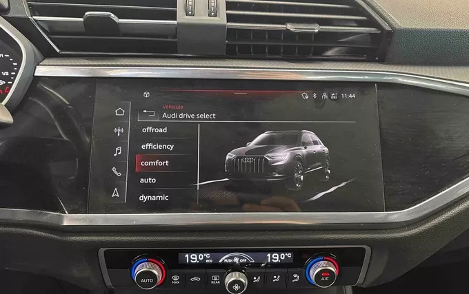 AUDI Q3 35 TFSI 150 ch S tronic 7 Design photo 19 2132745