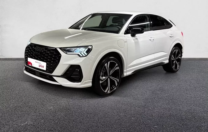 AUDI Q3 Sportback 45 TFSIe 245 ch S tronic 6 S line extérieur trois quart avant gauche 2131037